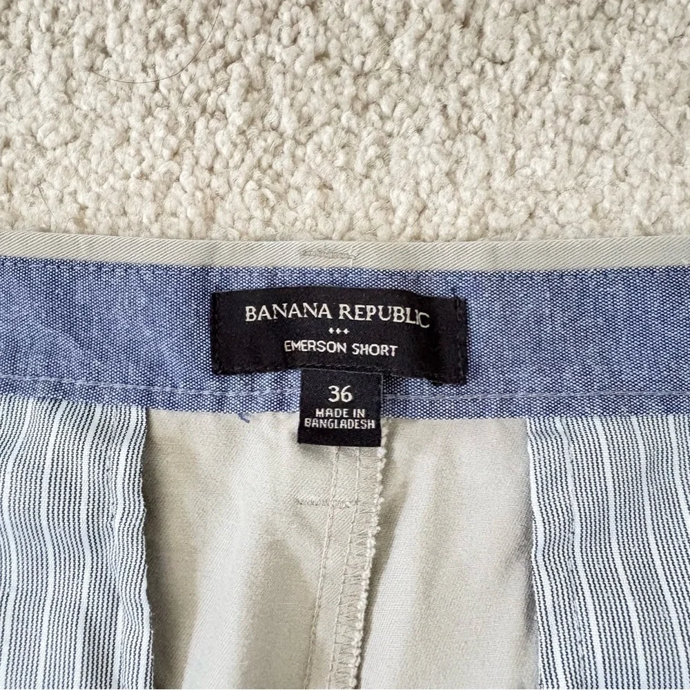 Banana Republic Men's Emerson Stone Gray Flat Front Shorts